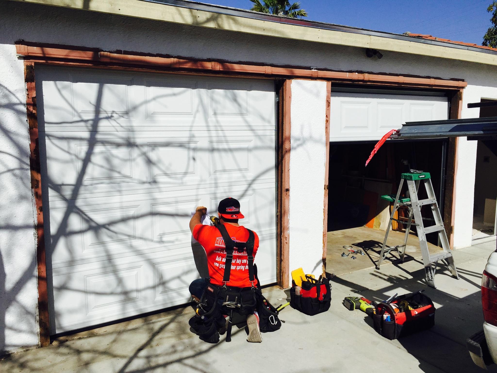 Garage-door-repair-San-Marcos